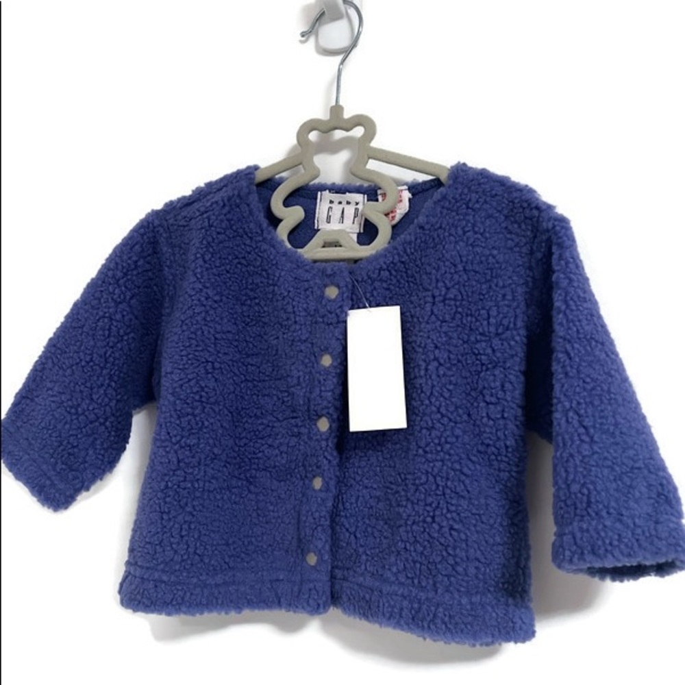 NWT Gap Kids FuzzyTeddy Snap Cardigan in periwinkle, size small (3-6 months).